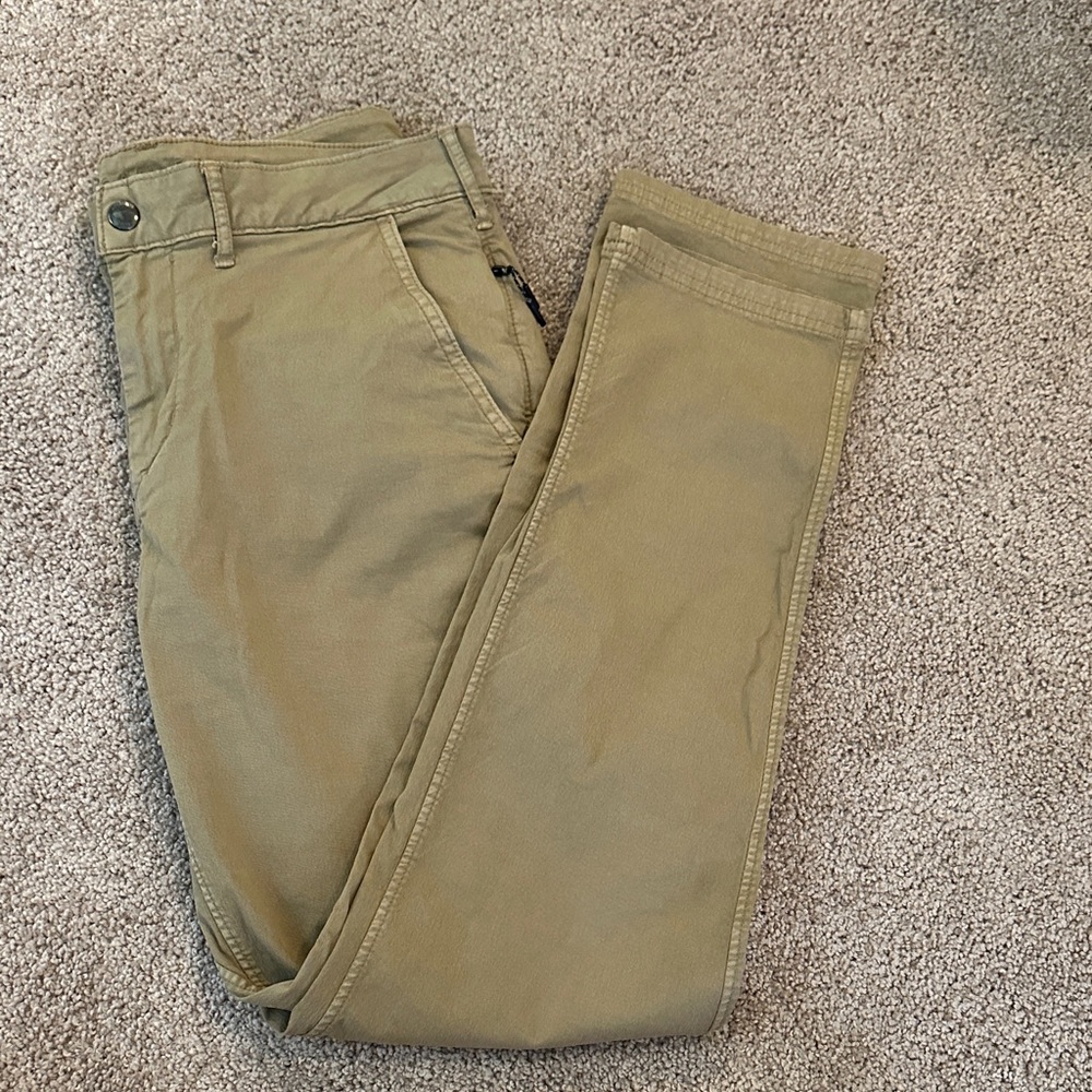 AE 31x32 TECH TWILL SLIM KHAKI PANTS